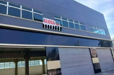 Loja comercial e prédio para locação na fazendinha - espaço versátil e estratégico!
