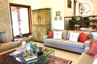 Casa com 4 dormitórios à venda, 521 m² por R$ 4.500.000,00 - Condomínio Marambaia - Vinhedo/SP