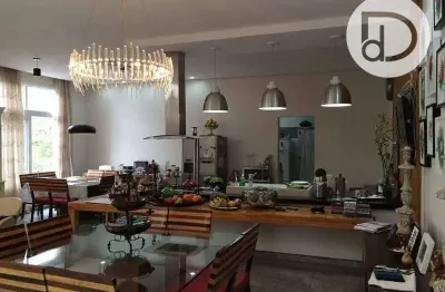 Casa com 4 quartos à venda, 989 m² por R$ 3.100.000 - Ville Chamonix - Itatiba/SP