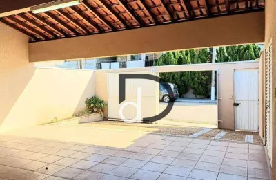 Casa com 3 quartos 289 m² - venda por R$ 1.050.000 ou aluguel por R$ 8.263/mês - Jardim Emilia - Vinhedo/SP