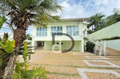 Casa com 3 dormitórios à venda, 400 m² por R$ 2.150.000,00 - Condomínio Marambaia - Vinhedo/SP