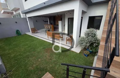 Casa com 3 dormitórios à venda, 268 m² por R$ 2.100.000,00 - Condomínio Via Castelli - Louveira/SP