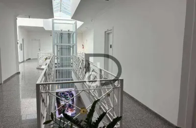 Sala com excelente localização no centro com 24 m² na cidade de Vinhedo/ SP.