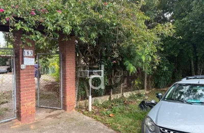 Chácara em ótima localização no Panorama, com 923 m2 de área total.