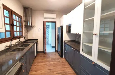 Casa com 3 quartos à venda na Rua Pedro Américo, 145, Zona 05, Maringá