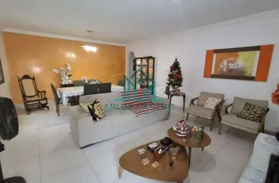 Casa de esquina com 3 quartos sendo 2 suítes à venda na jatiuca - maceió alagoas