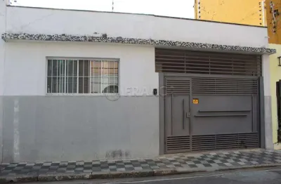 Casa 04 dormitórios sendo 02 suites - centro jacareí sp