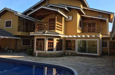 Casa 4 dormitórios sendo 2 suites bairro parque meia lua jacareí