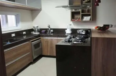 Casa sobrado 4 dormitórios sendo 3 suítes bairro villa branca jacareí