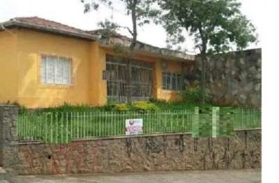 Excelente casa no centro da cidade de jacareí com 4 dormitórios.