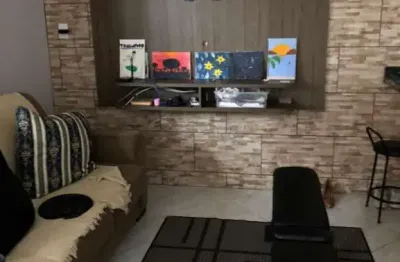 Casa com 5 quartos toda reformada e repleta de armários
