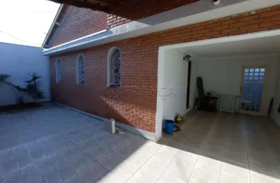 Casa 3 dormitórios sendo 1 suíte bairro cidade jardim jacareí