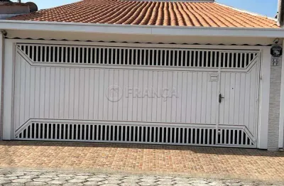Casa com 4 quartos à venda na Vila Pinheiro, Jacareí 