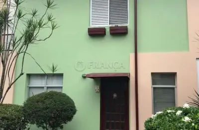 Sobrado com 3 dormitórios (1 suíte) no jardim santa maria em jacareí / sp