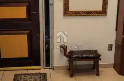 Casa com 5 quartos à venda no Centro, Jacareí 