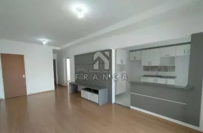 Apartamento com 3 quartos para alugar no Centro, Jacareí 