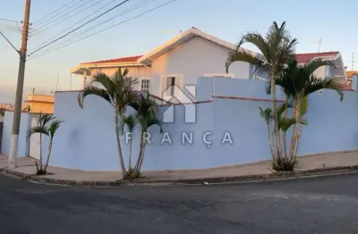 Casa incrível com 5 dormitórios e piscina - terras de são joão, jacareí