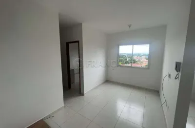 Apartamento com 2 quartos para alugar no São João, Jacareí 