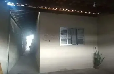 Casa no conjunto residencial galo branco | 2  dormitórios - são josé dos campos