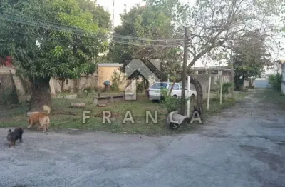 Area de 2000m² com 02 casa - 01 comercio na frente - jardim santa maria jacareí sp