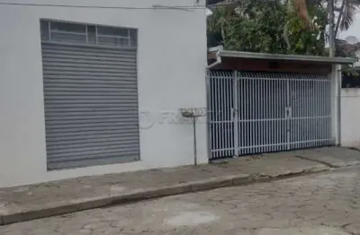 Casa com 3 quartos à venda na Vila Martinez, Jacareí 