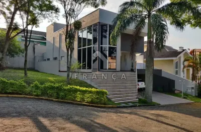 Sobrado 03 suites no condomínio coléginho - jacareí - sp.