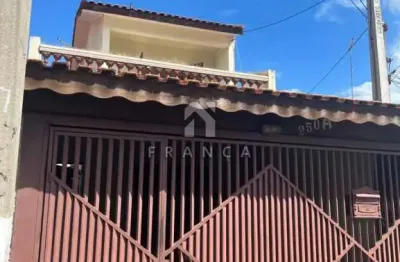 Sobrado 03 dormitórios com 03 suites - parque califórnia - jacareí