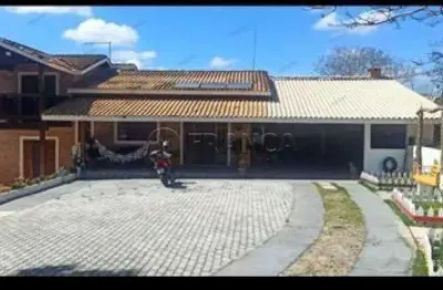 Seu paraíso no campo espera por você: chácara em são silvestre, jacareí/sp!