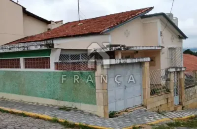 Casa com 2 quartos à venda no Centro, Jacareí 