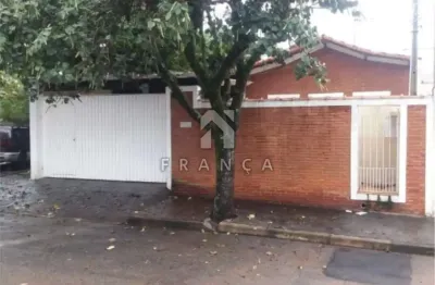 Casa com 3 quartos à venda na Cidade Jardim, Jacareí 