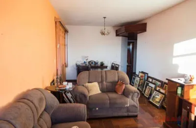 Apartamento com 3 quartos para alugar no Jardim Pereira do Amparo, Jacareí 