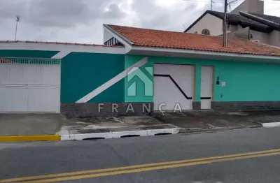 Casa com 4 quartos à venda no Jardim Santa Maria, Jacareí 