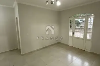 Locação casa 03 dormitórios no bairro por do sol/limoeiro - são josé dos campos