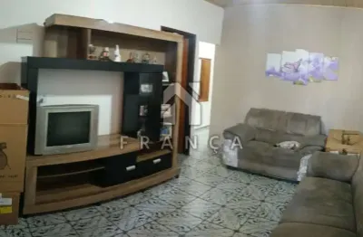 Casa com 3 quartos à venda no Conjunto São Benedito, Jacareí 