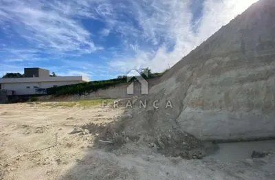 Excelente terreno em condômínio , 320 mil metros de área de preservação  localização:  * 6 minutos do centro de jacareí - sp * 3 minutos do supermercado shibata * 800 metros da rodovia dom pedro * 1.5