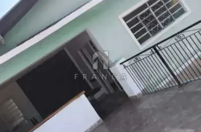 Casa com 3 quartos para alugar no Centro, Monteiro Lobato 