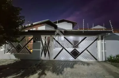 Casa com 3 quartos à venda na Cidade Jardim, Jacareí 