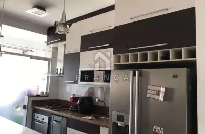 Apartamento com 3 quartos para alugar no Centro, Jacareí 