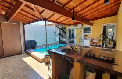 Casa térrea com piscina e área gourmet (2 dorms. / planejada / completa)
