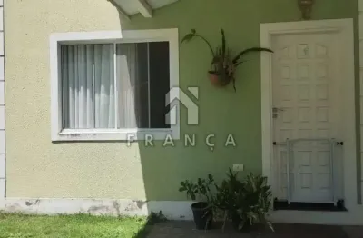 Casa em condomínio fechado | 2 suítes e churrasqueira | jd. califórnia - jacareí/sp