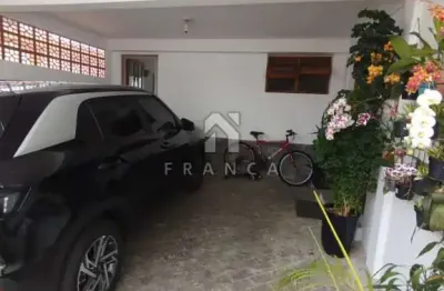 Casa com 2 quartos à venda no Centro, Jacareí 