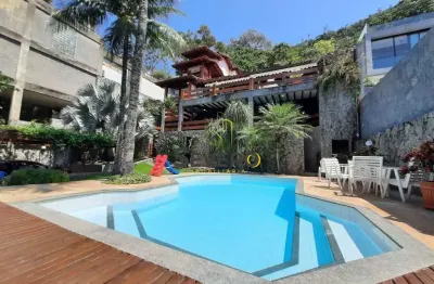 Casa com 6 quartos à venda na Rua das Begônias, Itacoatiara, Niterói