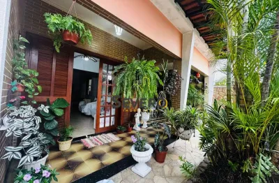 Casa com 3 quartos à venda na Rua Nilo Caldas Brandão, 131, Trindade, São Gonçalo