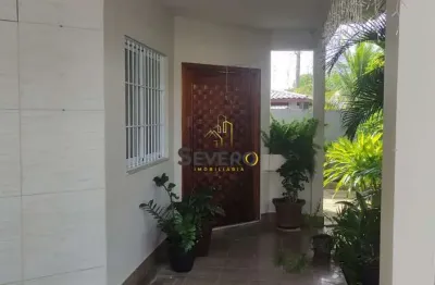Casa em condomínio fechado com 2 quartos à venda na Rodovia Amaral Peixoto, 352, Centro, Maricá