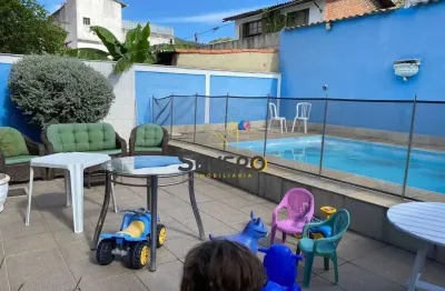 Casa com 4 quartos à venda na Rua Ulisses de Oliveira Madruga, Itaipu, Niterói