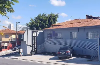 Sobrado comercial para alugar e vender, 270 m² total, 265 útil, interlagos, 13 salas, ampla recepção, cozinha, varanda, 3 banheiros, quintal, 6 vagas
