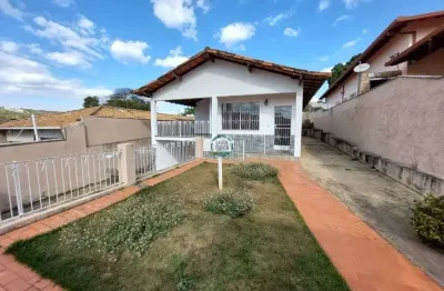 Casa com 3 dormitórios à venda, 176 m² por r$ 879.000 - centro - lagoa santa/mg