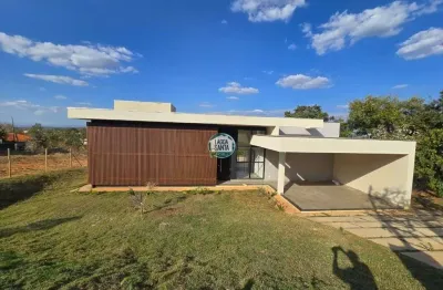 Casa com 3 dormitórios à venda, 168 m² por r$ 1.150.000 - condomínio vale do luar - jaboticatubas/mg