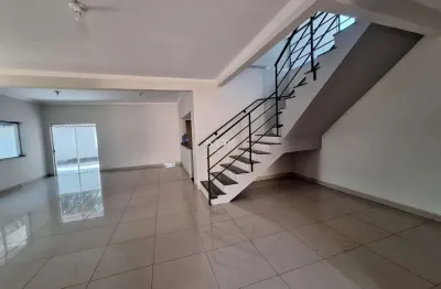 Casa com 3 quartos para alugar no nova piracicaba, piracicaba  por r$ 4.850