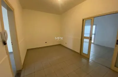 Casa com 2 quartos para alugar na cidade alta, piracicaba  por r$ 1.700